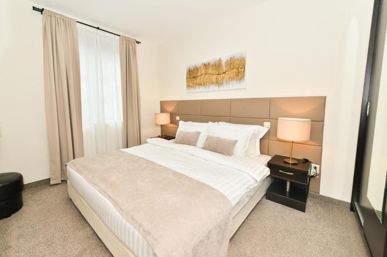 Art Plaza Hotel Sofia Luaran gambar